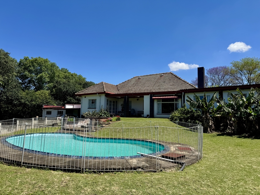 6 Bedroom Property for Sale in Clarendon KwaZulu-Natal