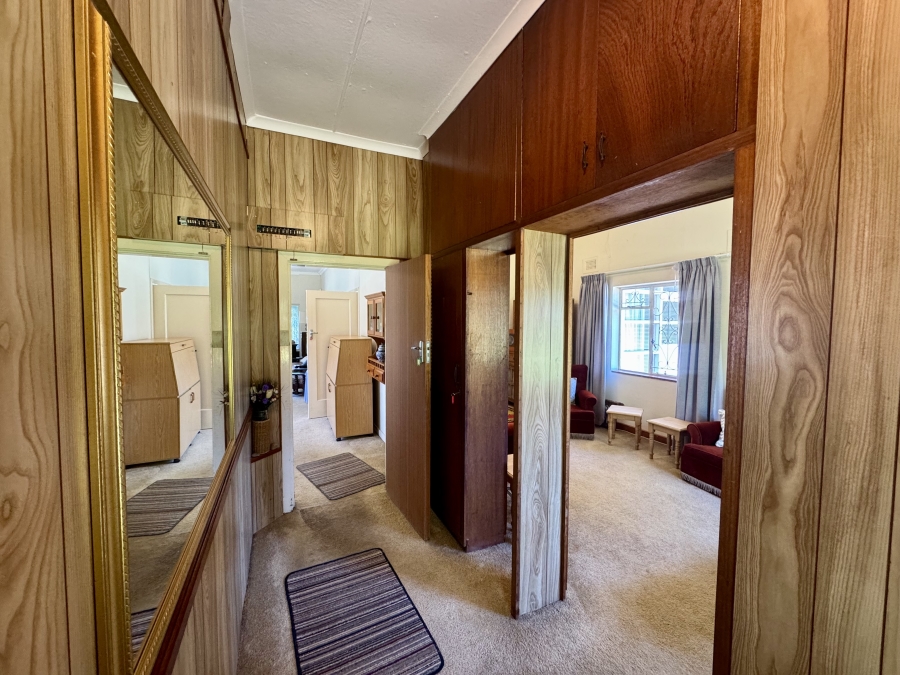 6 Bedroom Property for Sale in Clarendon KwaZulu-Natal