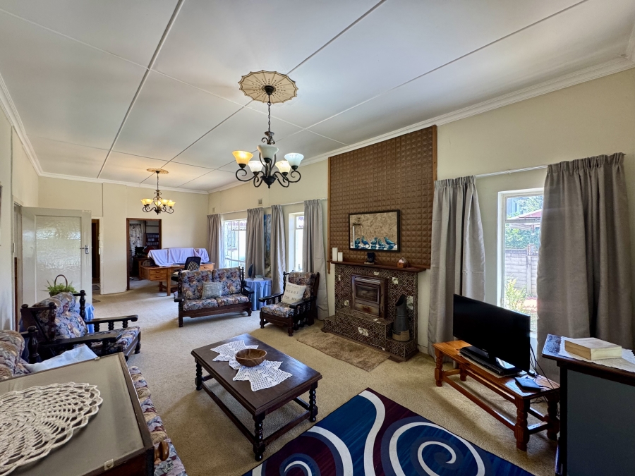 6 Bedroom Property for Sale in Clarendon KwaZulu-Natal