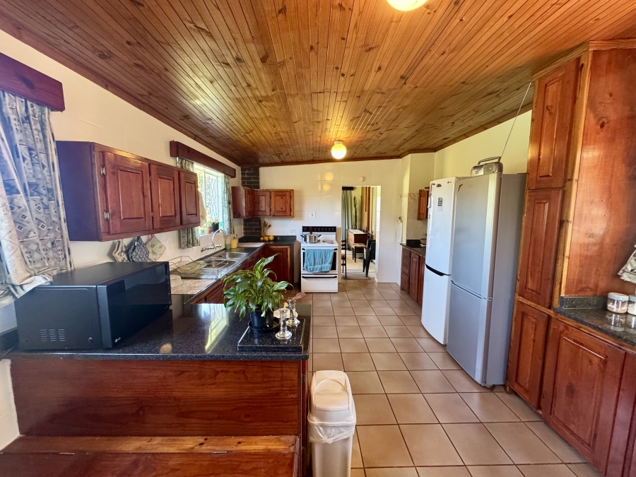 6 Bedroom Property for Sale in Clarendon KwaZulu-Natal