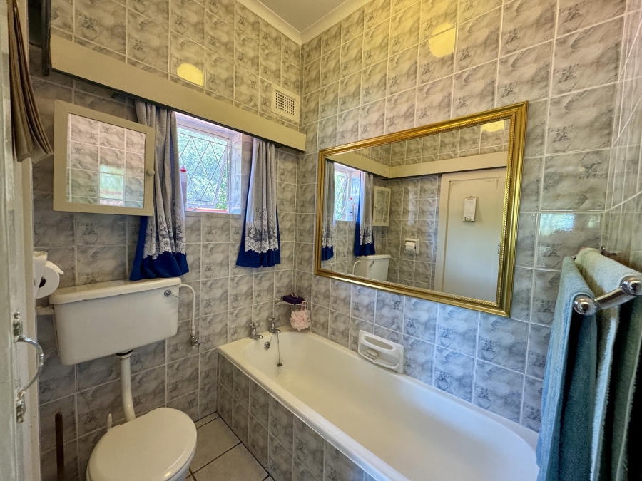 6 Bedroom Property for Sale in Clarendon KwaZulu-Natal