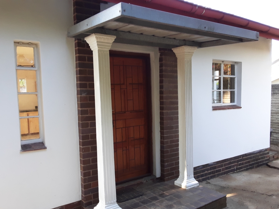 6 Bedroom Property for Sale in Clarendon KwaZulu-Natal