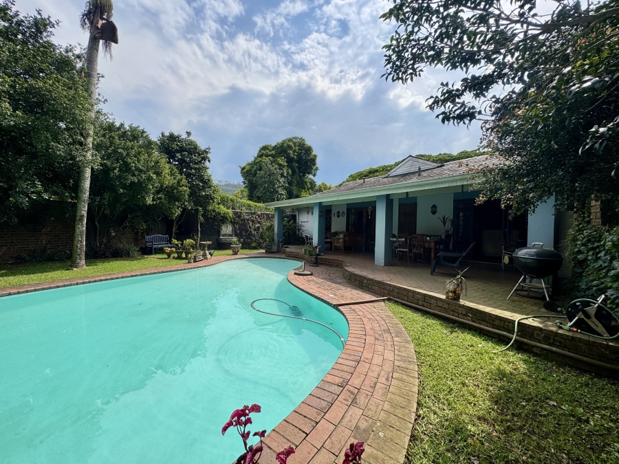 8 Bedroom Property for Sale in Montrose KwaZulu-Natal