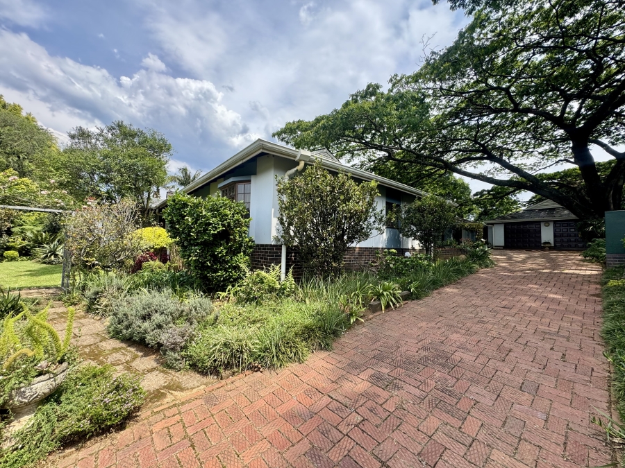 8 Bedroom Property for Sale in Montrose KwaZulu-Natal