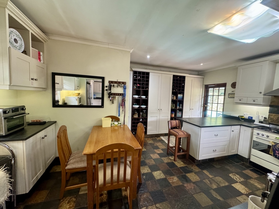 8 Bedroom Property for Sale in Montrose KwaZulu-Natal