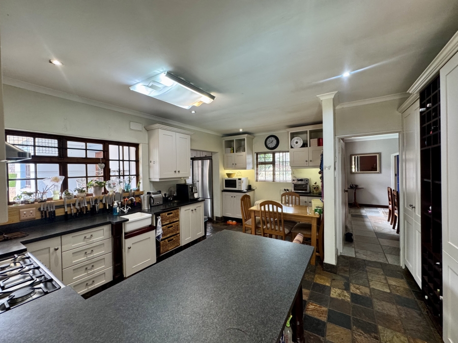 8 Bedroom Property for Sale in Montrose KwaZulu-Natal