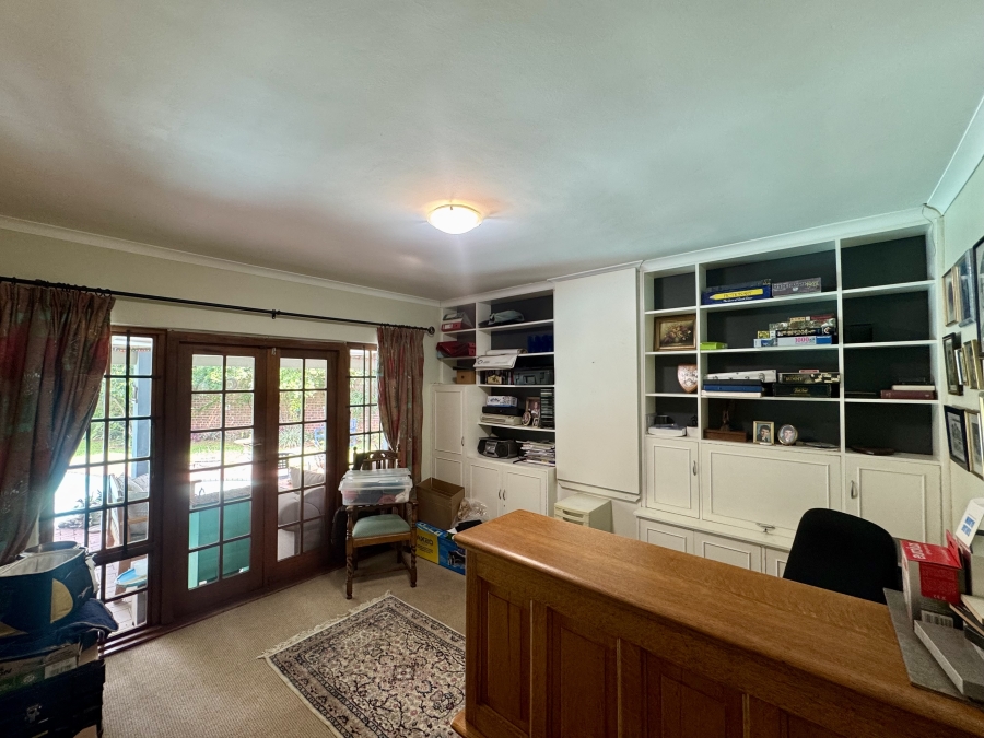 8 Bedroom Property for Sale in Montrose KwaZulu-Natal