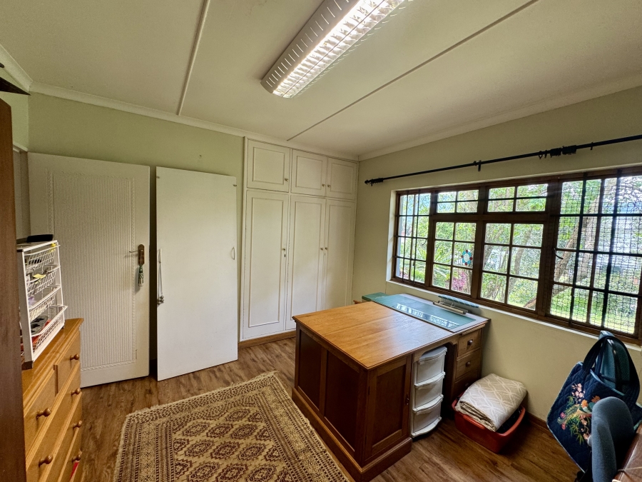 8 Bedroom Property for Sale in Montrose KwaZulu-Natal