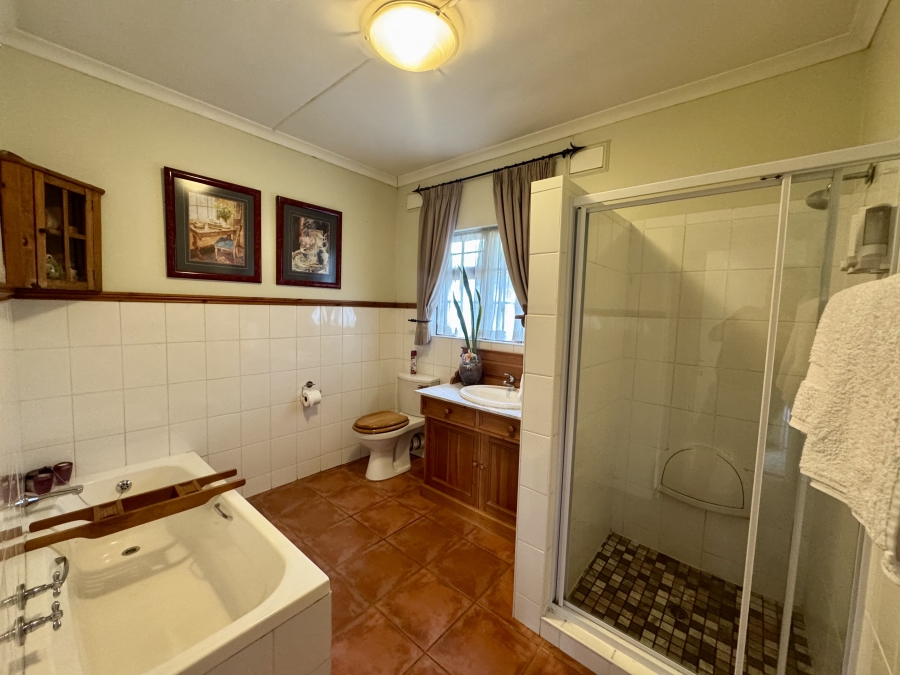 8 Bedroom Property for Sale in Montrose KwaZulu-Natal