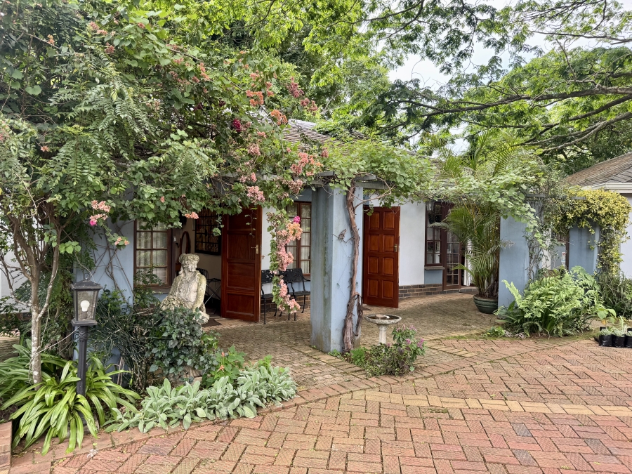 8 Bedroom Property for Sale in Montrose KwaZulu-Natal