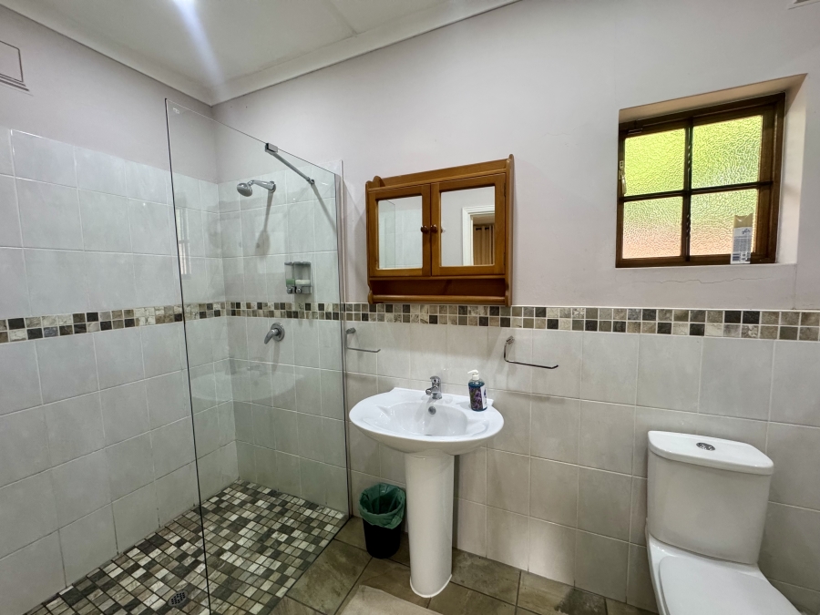8 Bedroom Property for Sale in Montrose KwaZulu-Natal