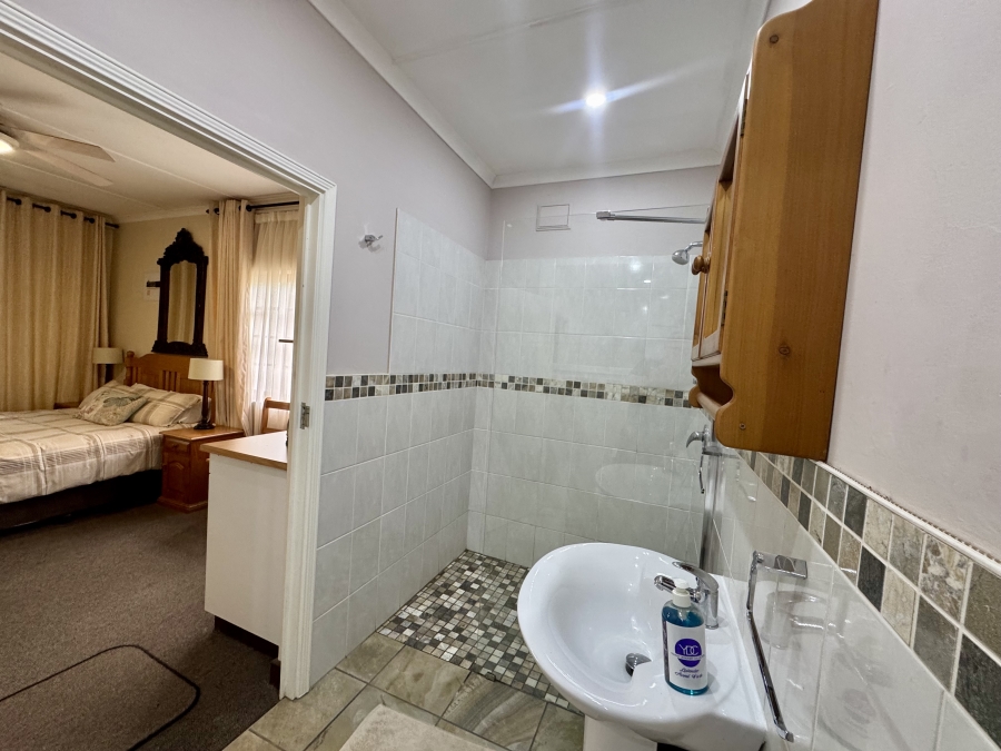 8 Bedroom Property for Sale in Montrose KwaZulu-Natal