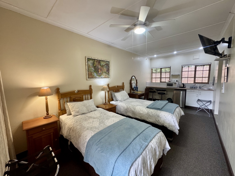 8 Bedroom Property for Sale in Montrose KwaZulu-Natal