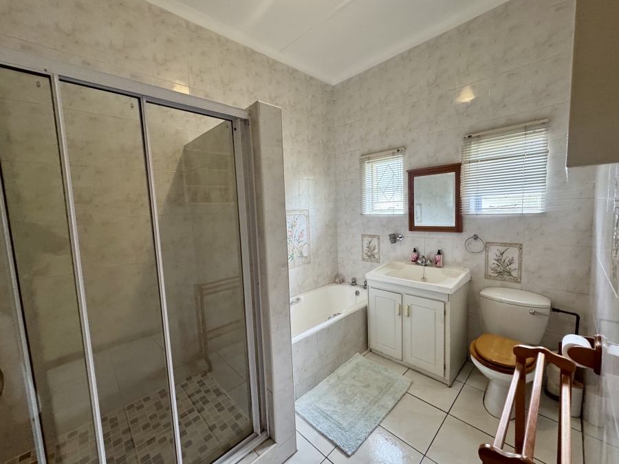 4 Bedroom Property for Sale in Hayfields KwaZulu-Natal