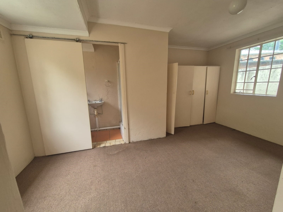 To Let 1 Bedroom Property for Rent in Scottsville KwaZulu-Natal