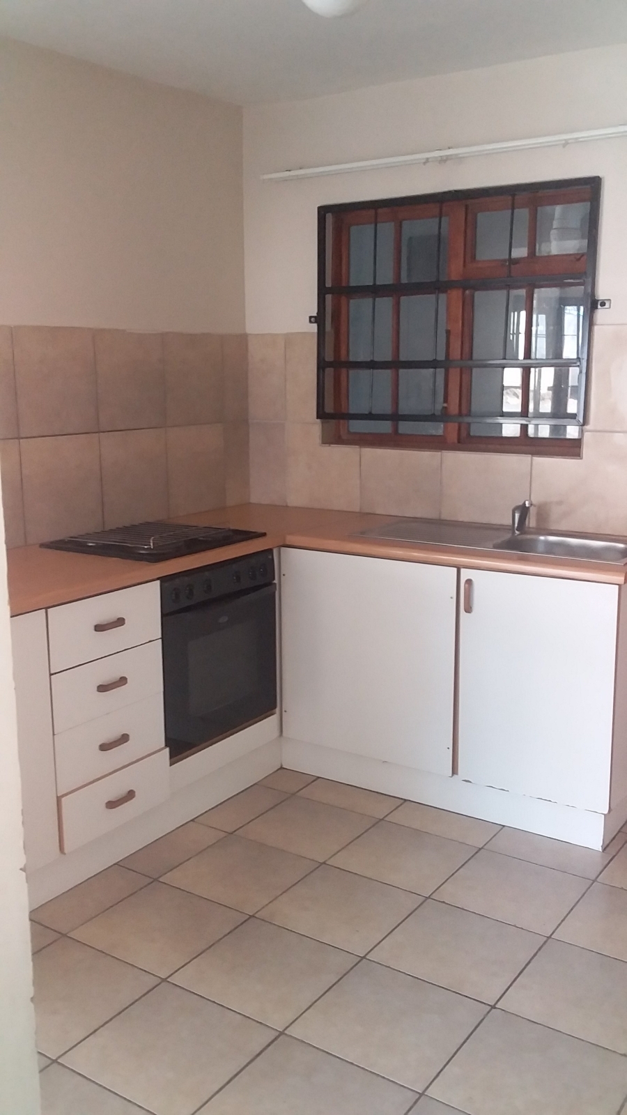 To Let 2 Bedroom Property for Rent in Scottsville KwaZulu-Natal
