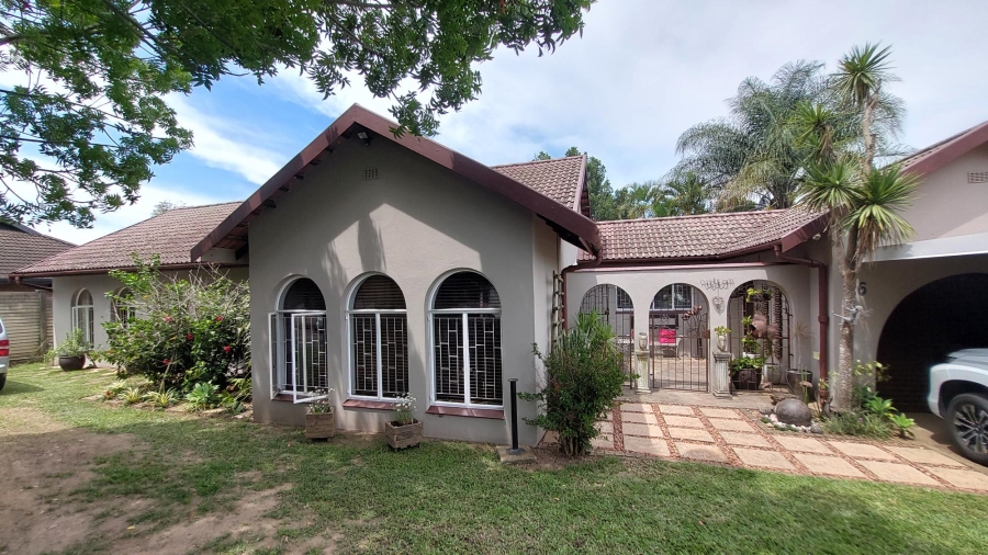 4 Bedroom Property for Sale in Hayfields KwaZulu-Natal