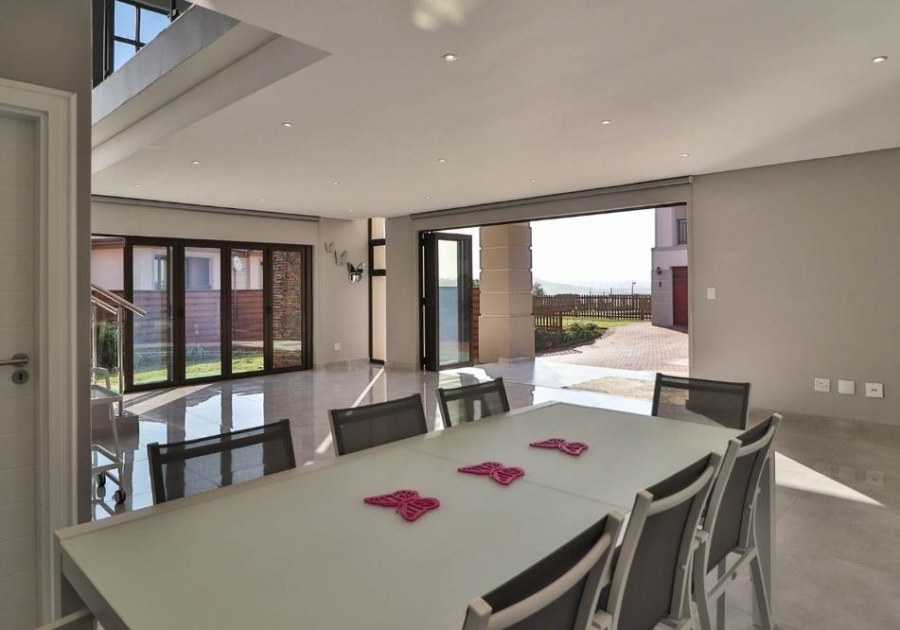 5 Bedroom Property for Sale in Izinga KwaZulu-Natal