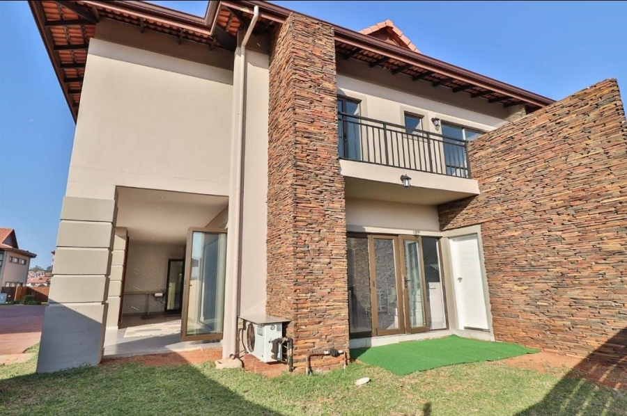 5 Bedroom Property for Sale in Izinga KwaZulu-Natal