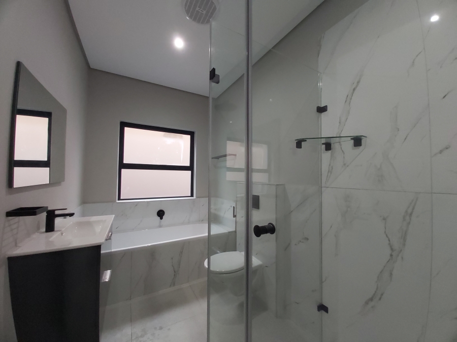 3 Bedroom Property for Sale in Palm Lakes Estate KwaZulu-Natal