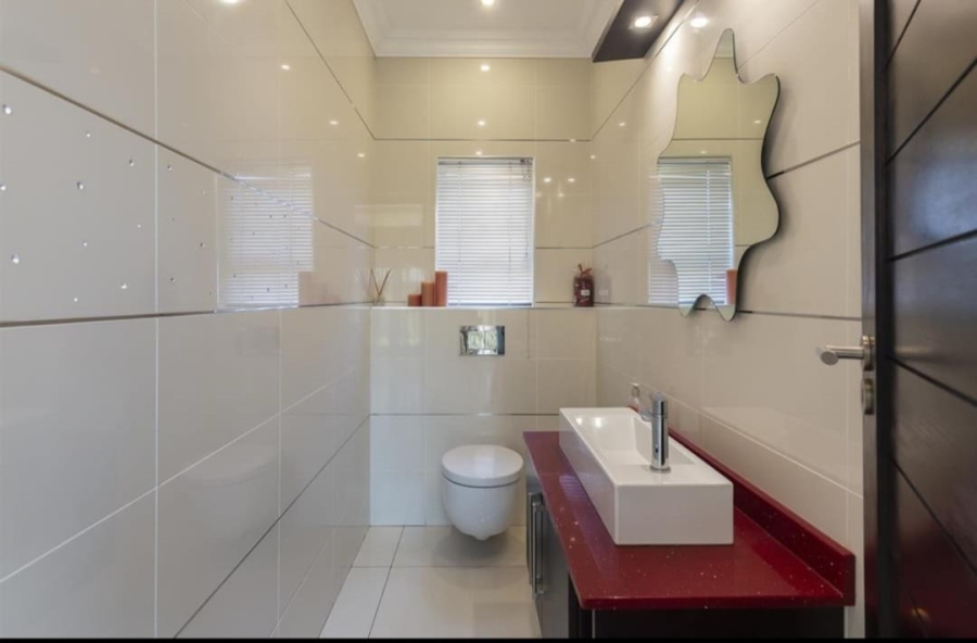 4 Bedroom Property for Sale in Izinga Estate KwaZulu-Natal