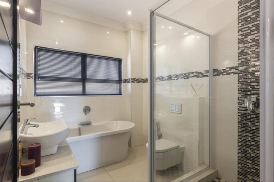 4 Bedroom Property for Sale in Izinga Estate KwaZulu-Natal