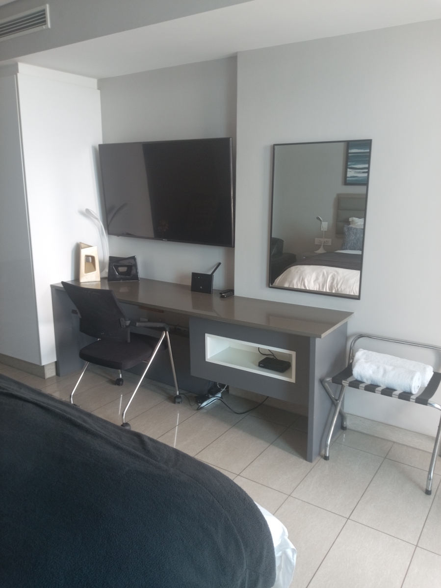 To Let 1 Bedroom Property for Rent in Umhlanga KwaZulu-Natal