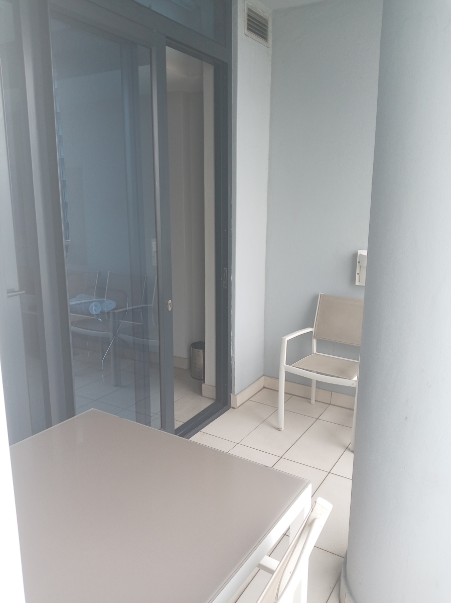 To Let 1 Bedroom Property for Rent in Umhlanga KwaZulu-Natal
