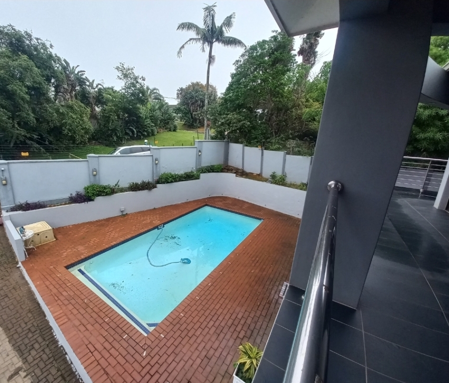 To Let 5 Bedroom Property for Rent in Herrwood Park KwaZulu-Natal