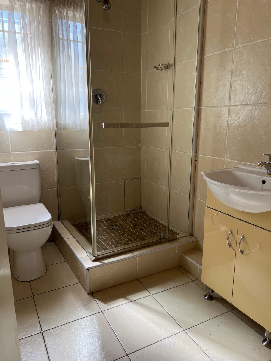 To Let 4 Bedroom Property for Rent in Umhlanga KwaZulu-Natal