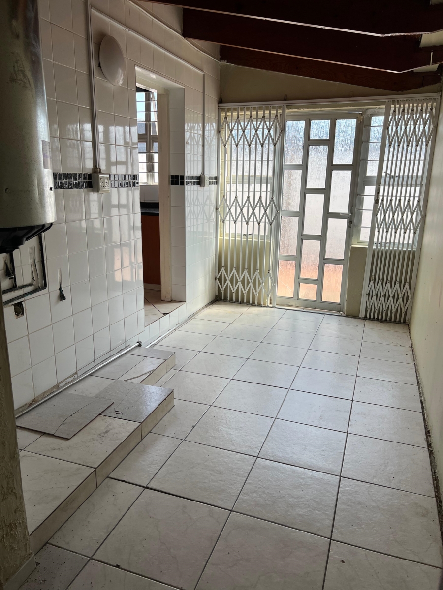To Let 4 Bedroom Property for Rent in Umhlanga KwaZulu-Natal