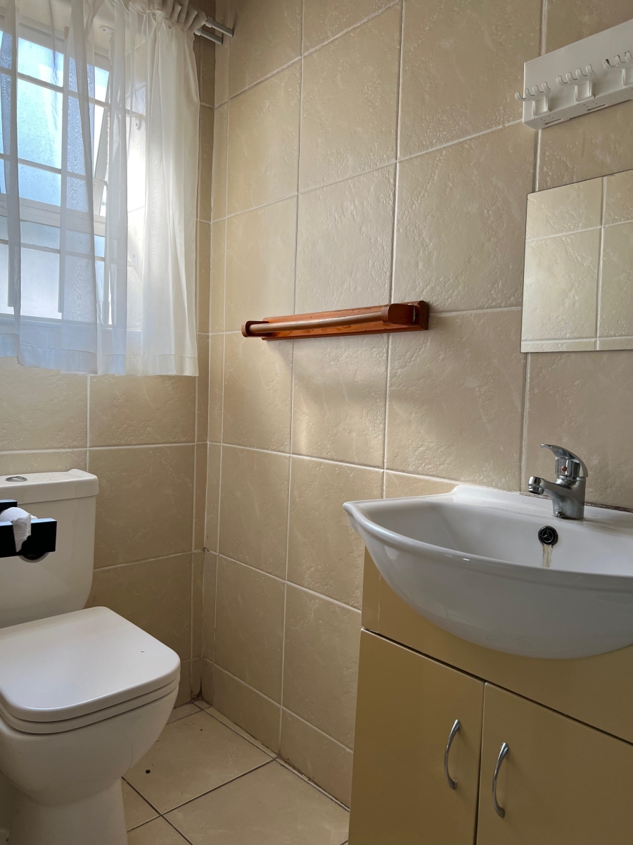 To Let 4 Bedroom Property for Rent in Umhlanga KwaZulu-Natal