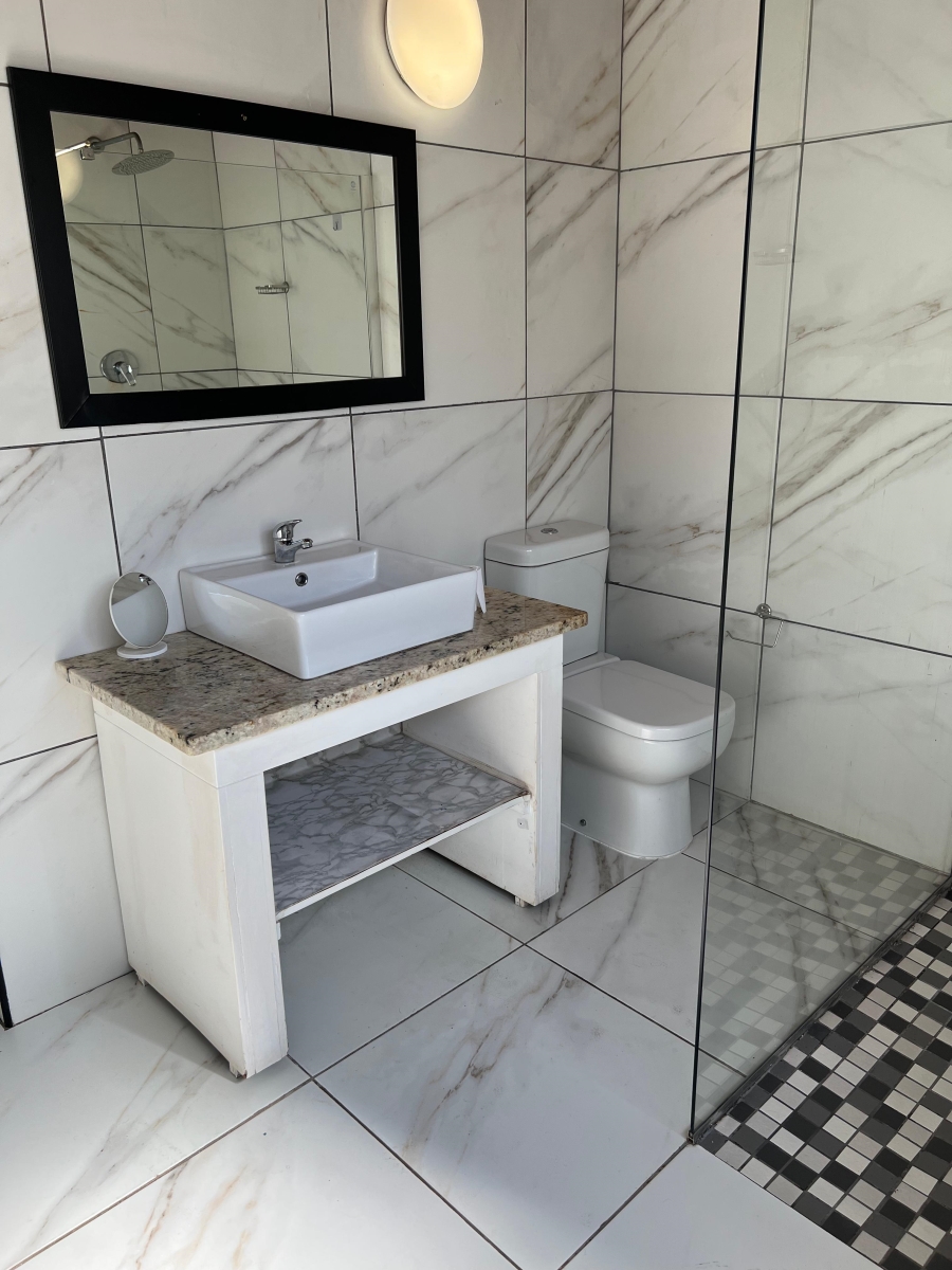 To Let 4 Bedroom Property for Rent in Umhlanga KwaZulu-Natal