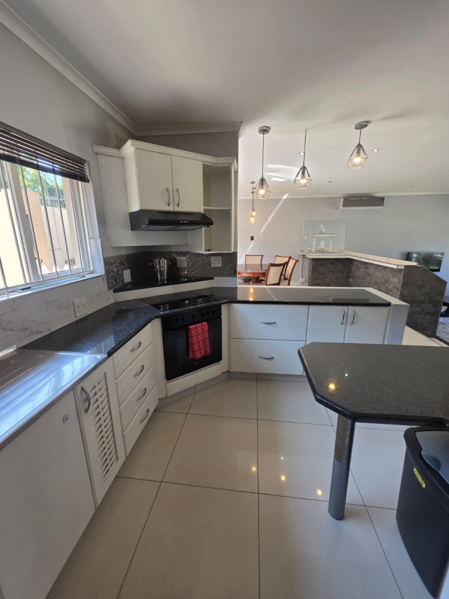 To Let 3 Bedroom Property for Rent in Umhlanga KwaZulu-Natal