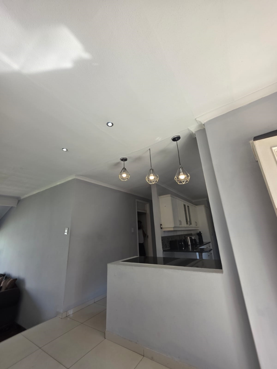 To Let 3 Bedroom Property for Rent in Umhlanga KwaZulu-Natal