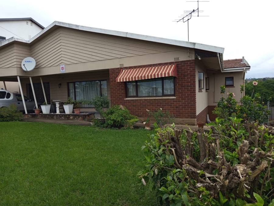 3 Bedroom Property for Sale in Lotusville KwaZulu-Natal