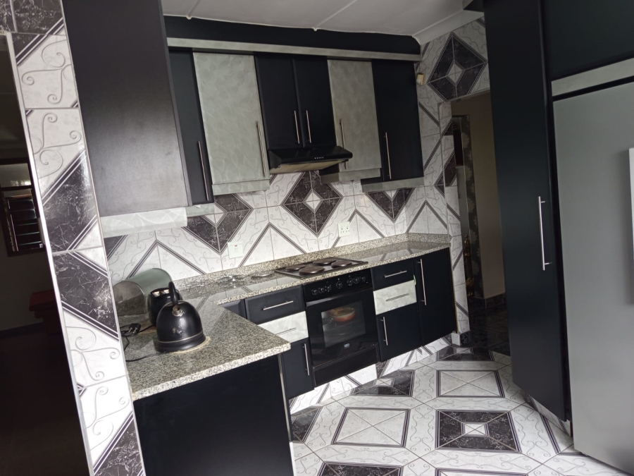 3 Bedroom Property for Sale in Lotusville KwaZulu-Natal