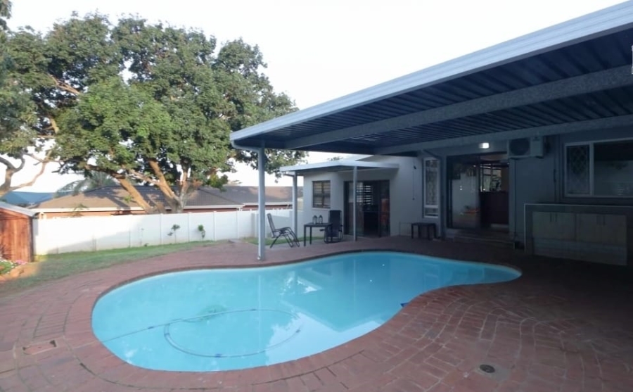 7 Bedroom Property for Sale in Herrwood Park KwaZulu-Natal