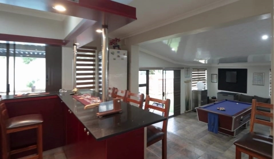 7 Bedroom Property for Sale in Herrwood Park KwaZulu-Natal