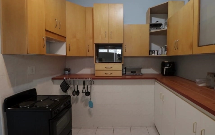 7 Bedroom Property for Sale in Herrwood Park KwaZulu-Natal