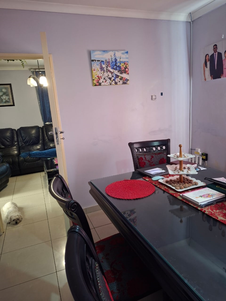 3 Bedroom Property for Sale in Dawncrest KwaZulu-Natal