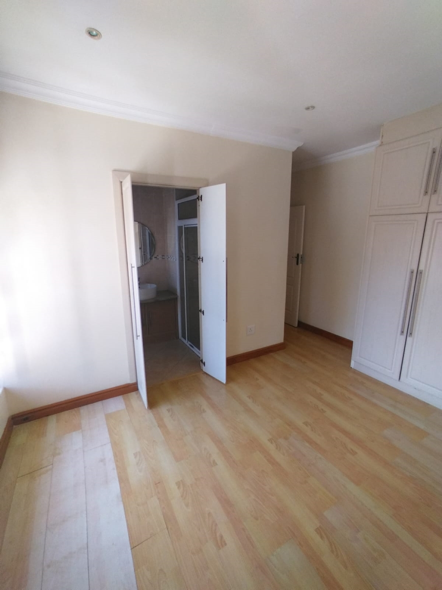 4 Bedroom Property for Sale in Izinga KwaZulu-Natal