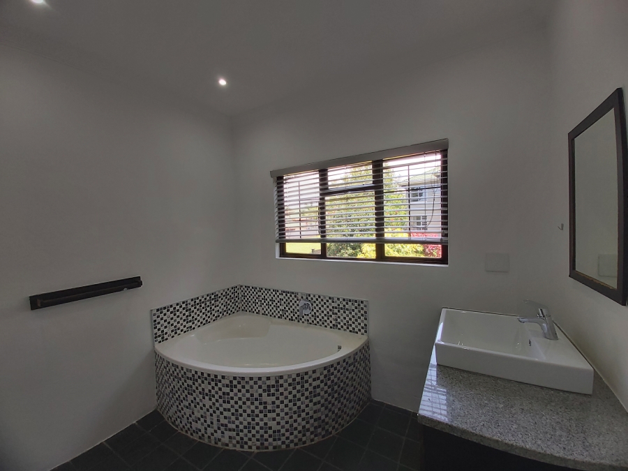 To Let 3 Bedroom Property for Rent in Somerset Park KwaZulu-Natal