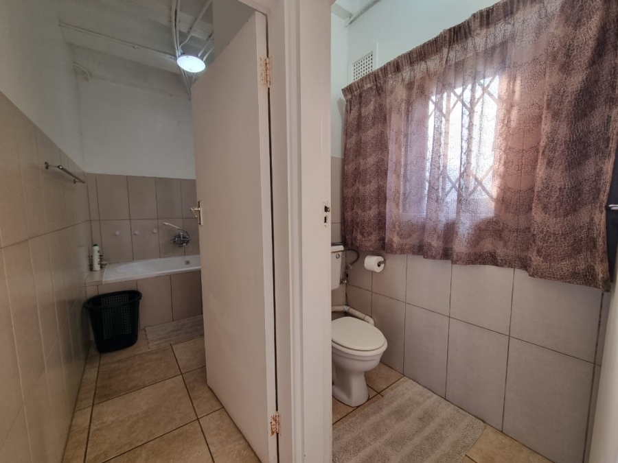 5 Bedroom Property for Sale in Uvongo Beach KwaZulu-Natal