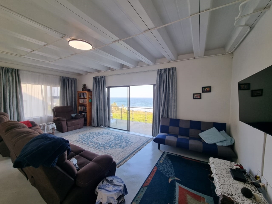 5 Bedroom Property for Sale in Uvongo Beach KwaZulu-Natal