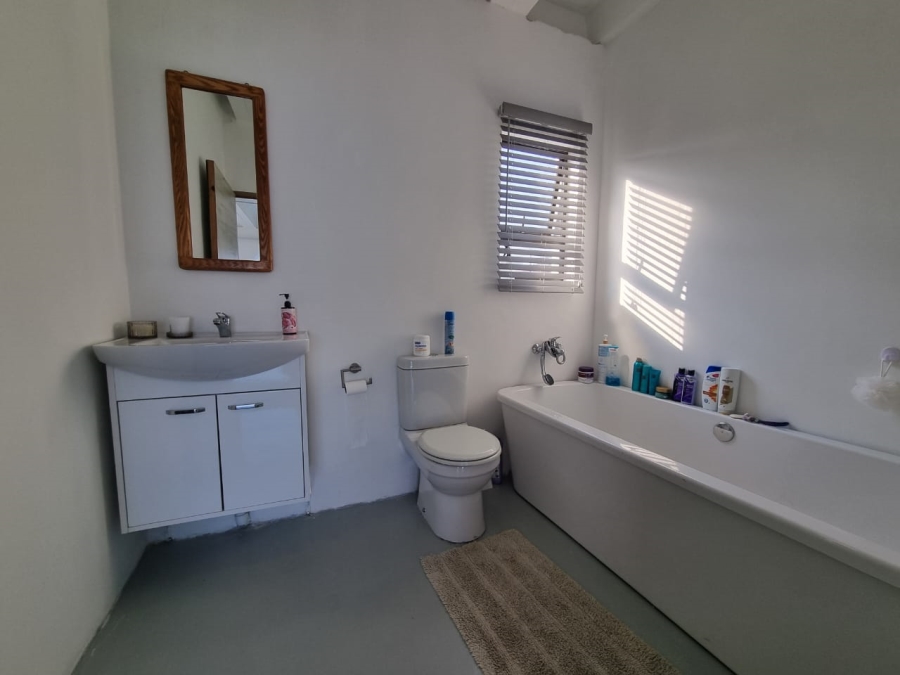 5 Bedroom Property for Sale in Uvongo Beach KwaZulu-Natal