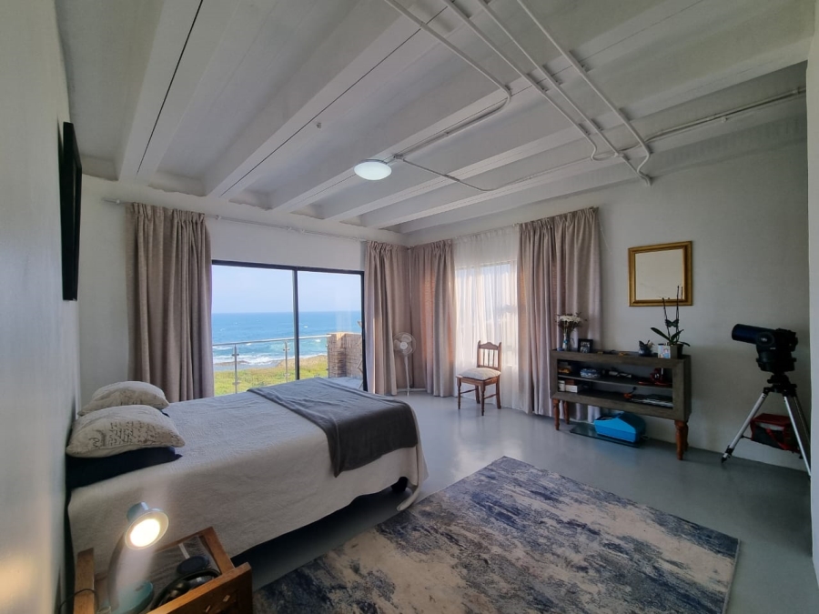 5 Bedroom Property for Sale in Uvongo Beach KwaZulu-Natal