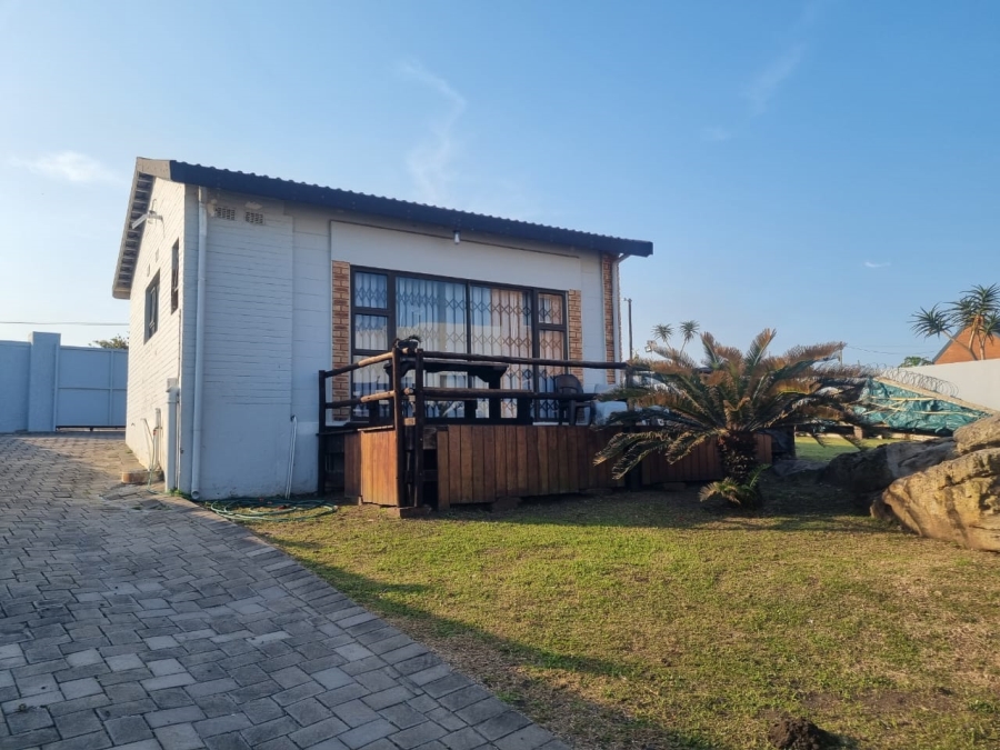 5 Bedroom Property for Sale in Uvongo Beach KwaZulu-Natal