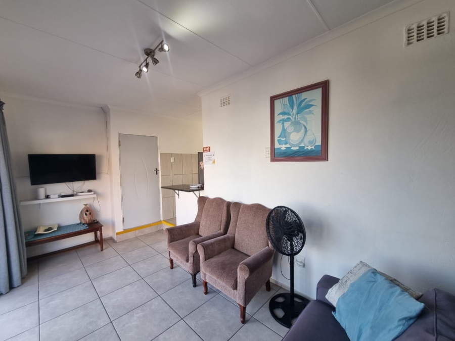 5 Bedroom Property for Sale in Uvongo Beach KwaZulu-Natal