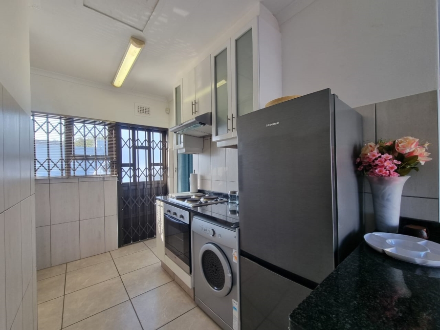 5 Bedroom Property for Sale in Uvongo Beach KwaZulu-Natal